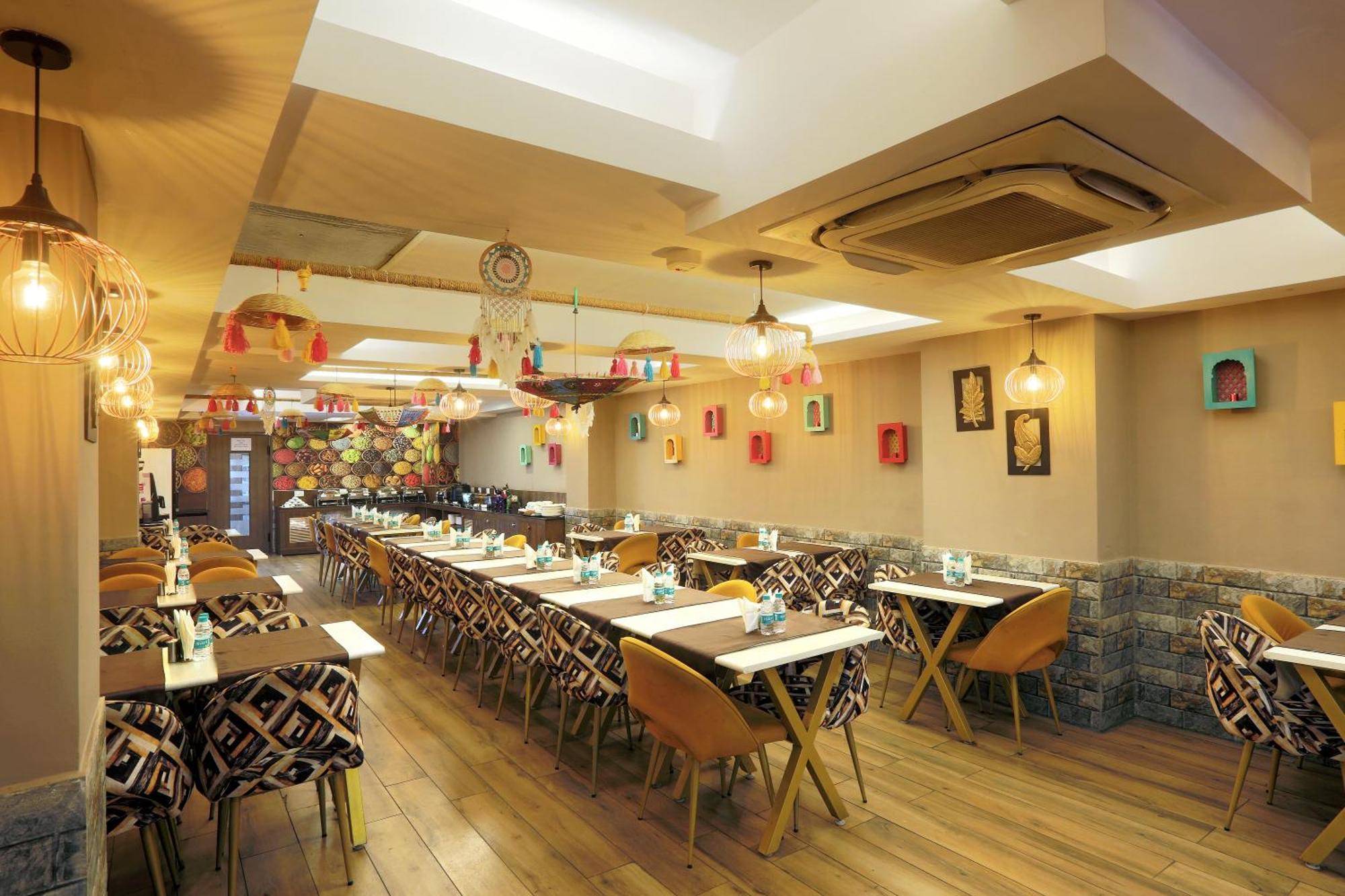 Hotel Oxmo Delhi Airport With Free Airport Transsfer New Delhi Exterior photo